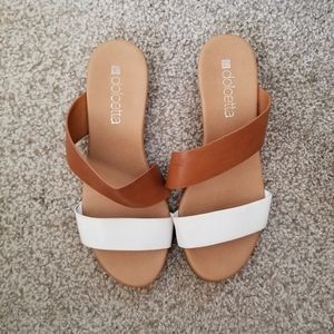 Dolcetta Woman's Size 7 1/2 Sandals